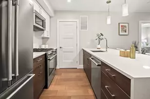 425 Lagrange St, Boston, MA 02132 - Photo 5