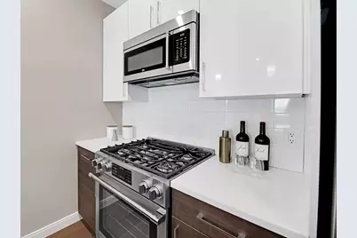 425 Lagrange St #210, Boston, MA 02132 - Photo 23