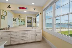 7 Swan Rd, Quincy, MA 02169 - Photo 11