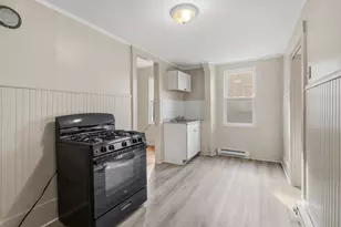 48 Hubbard St, Ludlow, MA 01056 - Photo 5