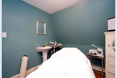 66 Rockdale Ave, New Bedford, MA 02740 - Photo 17
