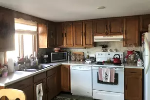 810 Pleasant St, Leicester, MA 01524 - Photo 7