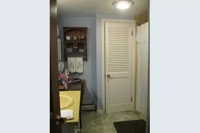 8-10 Pleasant Street, Leicester, MA 01524 - Photo 21