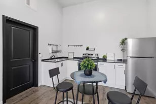 180 Lyman St, Holyoke, MA 01040 - Photo 5