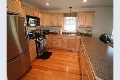 42 Castine St #1, Worcester, MA 01606 - Photo 5