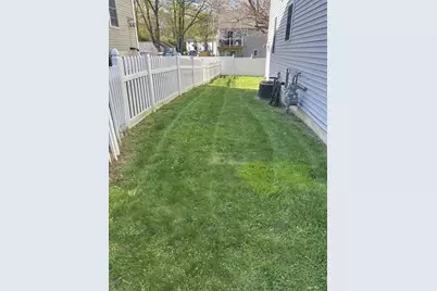 42 Castine St #1, Worcester, MA 01606 - Photo 27