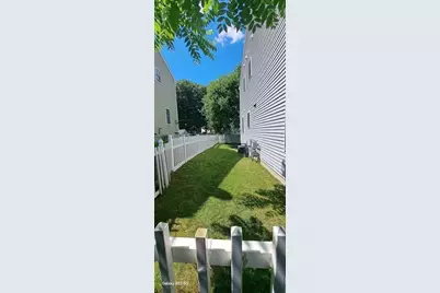42 Castine St #1, Worcester, MA 01606 - Photo 35