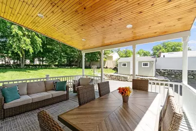 15 Bennett St, Hudson, MA 01749 - Photo 21