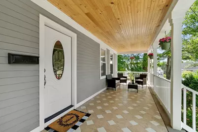 15 Bennett St, Hudson, MA 01749 - Photo 5