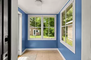 955 Middle Rd, Acushnet, MA 02743 - Photo 5