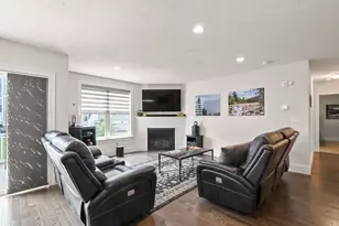 90 Lebaron Blvd, Lakeville, MA 02347 - Photo 7