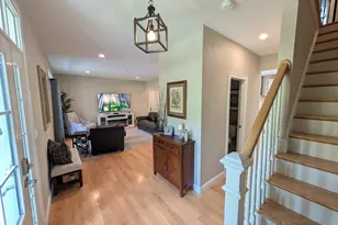 2 Seabiscuit Dr, Plymouth, MA 02360 - Photo 7