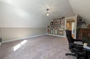 2 Seabiscuit Dr, Plymouth, MA 02360 - Photo 29