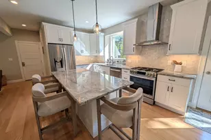 2 Seabiscuit Dr, Plymouth, MA 02360 - Photo 9