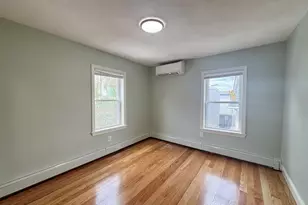 7 Sumner Pl, Boston, MA 02128 - Photo 5