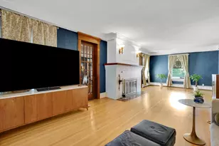 111 Magnolia Terrace, Springfield, MA 01108 - Photo 9
