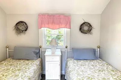 10 Wharf Ave, Mashpee, MA 02649 - Photo 19