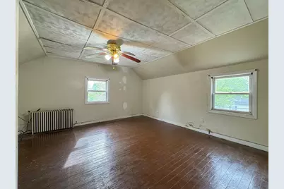 484 S Franklin St, Holbrook, MA 02343 - Photo 5