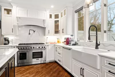 7 Schoolmaster Ln, Dedham, MA 02026 - Photo 7