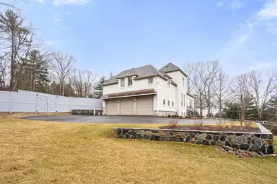 7 Schoolmaster Ln, Dedham, MA 02026 - Photo 3