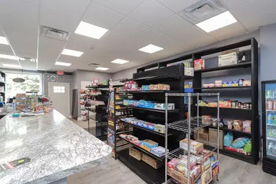 10 Taylor St, Chicopee, MA 01020 - Photo 25