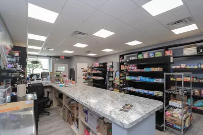 10 Taylor St, Chicopee, MA 01020 - Photo 11