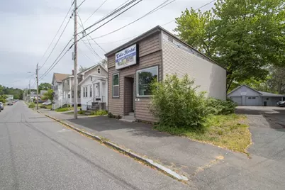 10 Taylor St, Chicopee, MA 01020 - Photo 5
