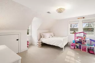 3 Cleveland Rd, Brookline, MA 02445 - Photo 17