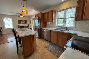 266 Christopher Dr, Springfield, MA 01129 - Photo 9
