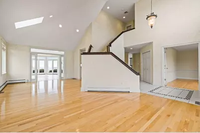 42 Oak Bluff Cir, Plymouth, MA 02360 - Photo 9