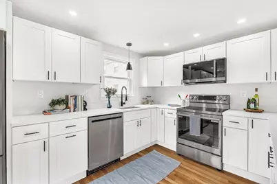 39 Collins St, Boston, MA 02136 - Photo 5