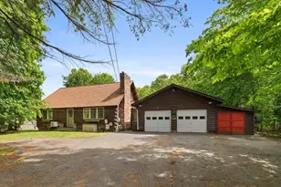 4A Fletcher St, Plainville, MA 02762 - Photo 3