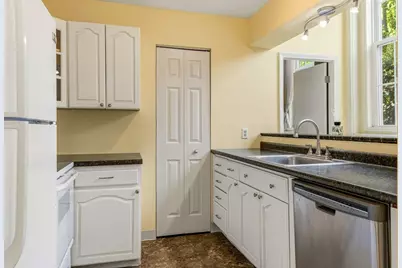 160 Salem Street #201, Haverhill, MA 01835 - Photo 13