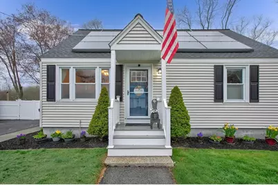 58 Leo Ave, Dracut, MA 01826 - Photo 3