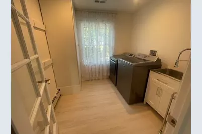 24 Fairfield St, Newton, MA 02460 - Photo 15