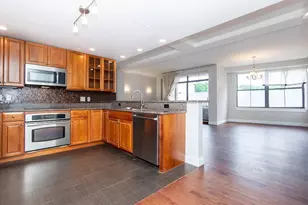 110-112 Cypress St, Brookline, MA 02445 - Photo 5