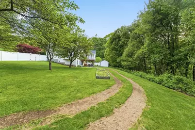 19 Old Farm Rd, Douglas, MA 01516 - Photo 35