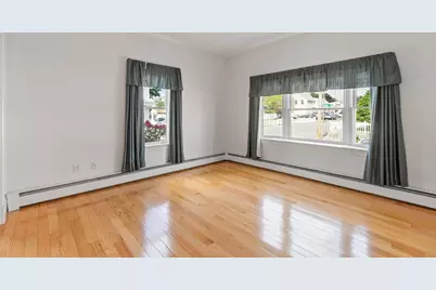 156 Gershom Ave, Lowell, MA 01854 - Photo 15