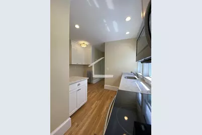303 Tappan St #3, Brookline, MA 02445 - Photo 5