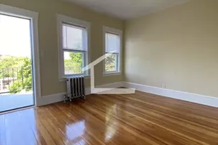 303 Tappan St, Brookline, MA 02445 - Photo 9