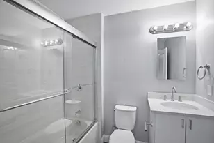 632 Centre St, Boston, MA 02139 - Photo 9