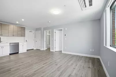 632 Centre St #302, Boston, MA 02139 - Photo 3