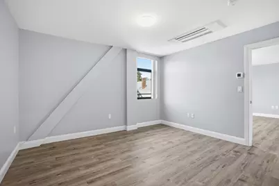 632 Centre St #302, Boston, MA 02139 - Photo 5