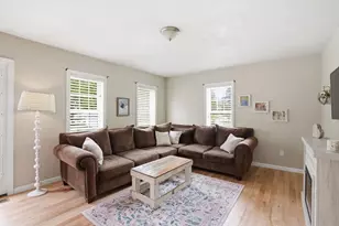 7 Whispering Pines Dr, Plymouth, MA 02360 - Photo 3