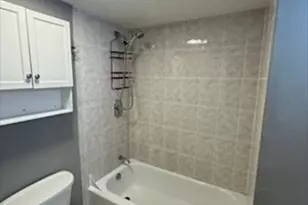 181 Bowen St, Boston, MA 02127 - Photo 7
