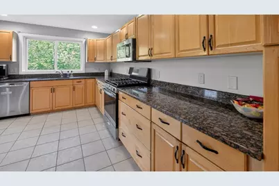 5 Governors Way #B, Milford, MA 01757 - Photo 21