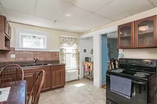 58-60 Morton St, West Springfield, MA 01089 - Photo 7
