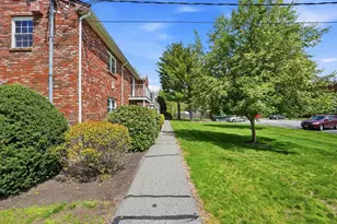 10 Kingswood Dr, Abington, MA 02351 - Photo 27