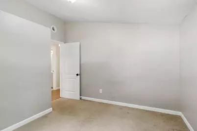 192 Reservoir St, Holden, MA 01520 - Photo 25