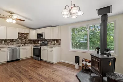 192 Reservoir St, Holden, MA 01520 - Photo 15